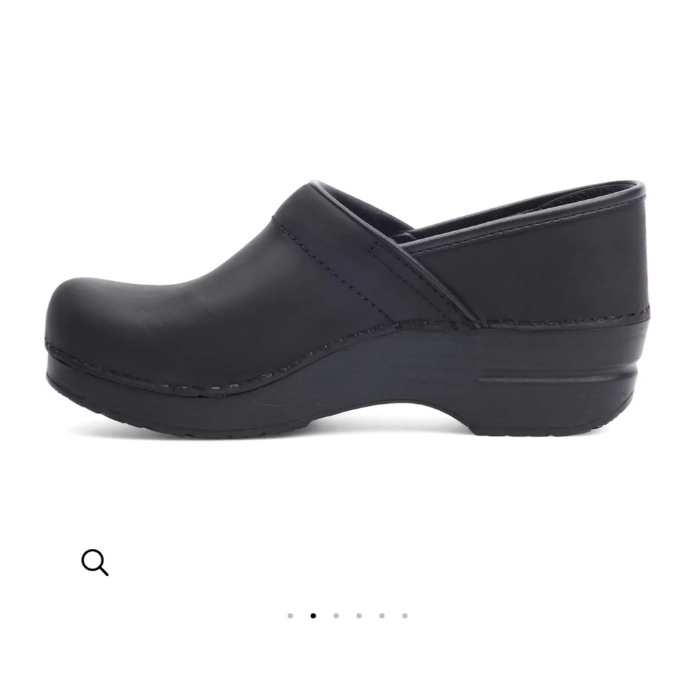 Dansko Women's Clogs black size 6